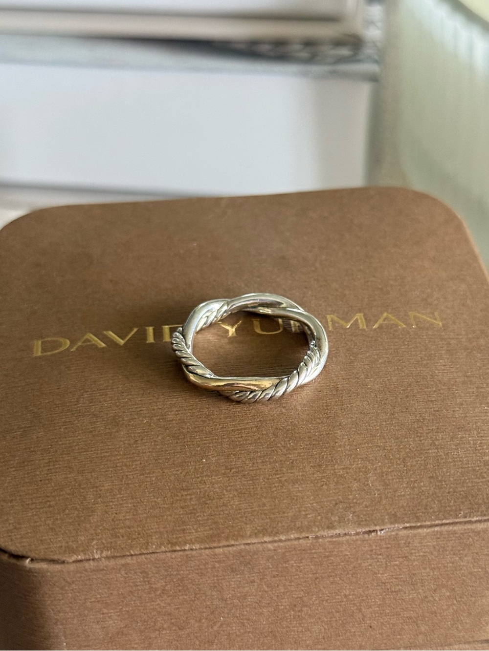 David Yurman Petite Infinity Ring - Picture 7 of 10